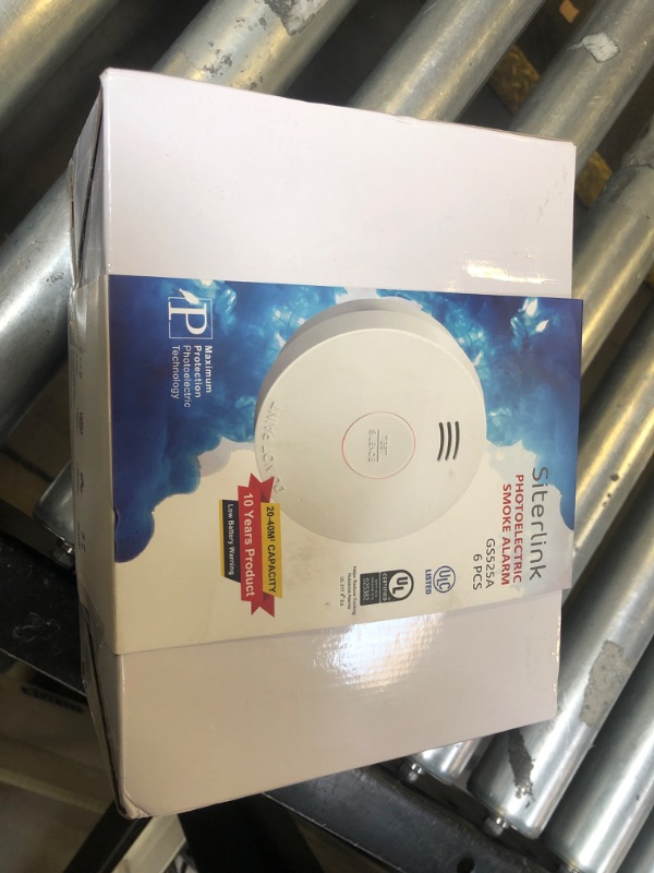 Photo 1 of Siterlink  Detectors 10 Year Battery Operated,UL217-9th Listed Smoke Alarm with Test-Silence Button,Photoelectric Sensor Fire Alarms Smoke Detectors with LED Lights for Home, GS525A (6 Pack)