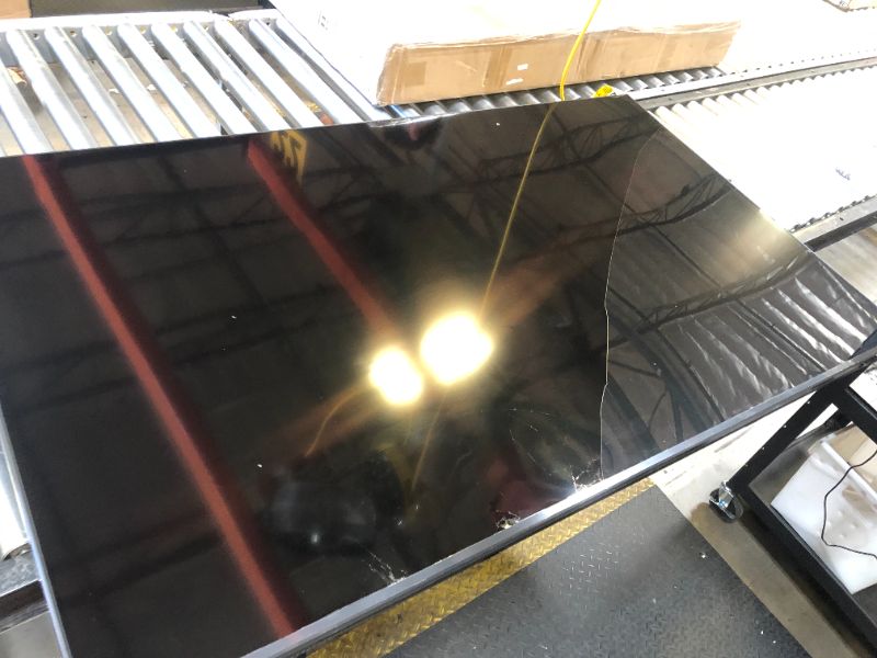 Photo 1 of -PARTS ONLY- SAMSUNG 70-Inch Class Crystal UHD 4K DU7200 Series HDR Smart TV w/Object Tracking Sound Lite, PurColor, Motion Xcelerator, Mega Contrast, Q-Symphony (UN70DU7200, 2024 Model)