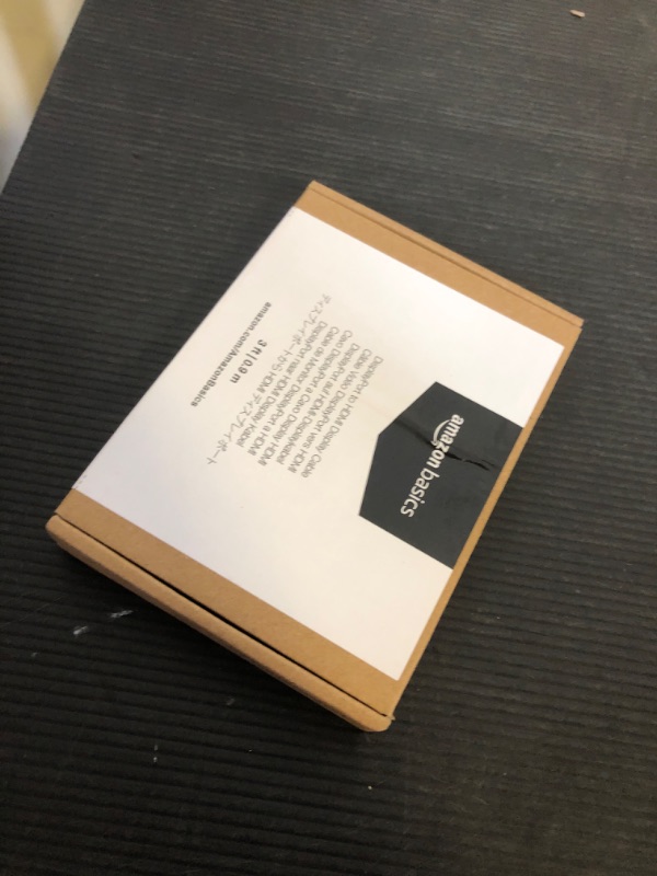 Photo 1 of Amazon Basics DisplayPort (Source) to HDMI (Display) Cable, Uni-Directional, 3 Foot, Black