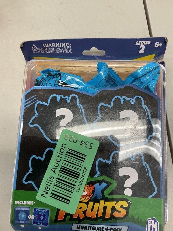 Photo 1 of Blox Fruits - Mystery Fruit Minifigure 4-Pack (1.5" Tall, Series 1) [Includes DLC]