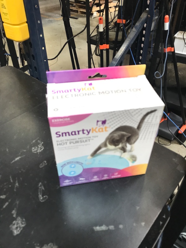 Photo 1 of SmartyKat Hot Pursuit Electronic Concealed Motion Cat Toy, Battery Powered - Blue, One Size