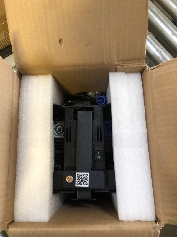 Photo 1 of Battery Powered Uplights Rechargeable Par Can 6x18W RGBWA+UV LED Uplight 9600 mAh Remote/APP/DMX512 Control Stage Lights Uplighting Indoor for Wedding DJ Church Christmas Dance