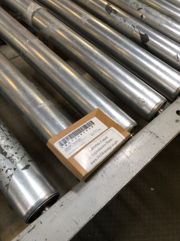 Photo 1 of uxcell 4x20mm Plastic Expansion Tube for Drywall with Color Zinc Screws White 50pcs