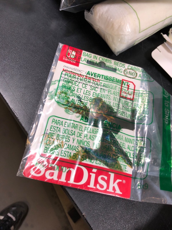 Photo 1 of SanDisk 1TB microSDXC-Card Licensed for Nintendo-Switch - SDSQXAO-1T00-GN6ZN