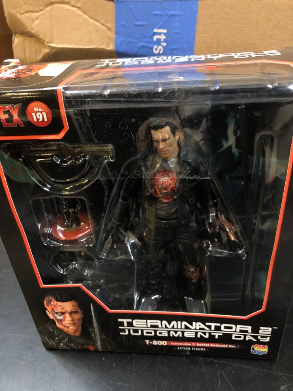 Photo 1 of MEDICOM TOY CORPORATION MAFEX No.191 T-800 (T2: Battle Damage Ver.) Total Height: Approx. 6.3 inches (160 mm), Non-Scale, Painted Action Figure