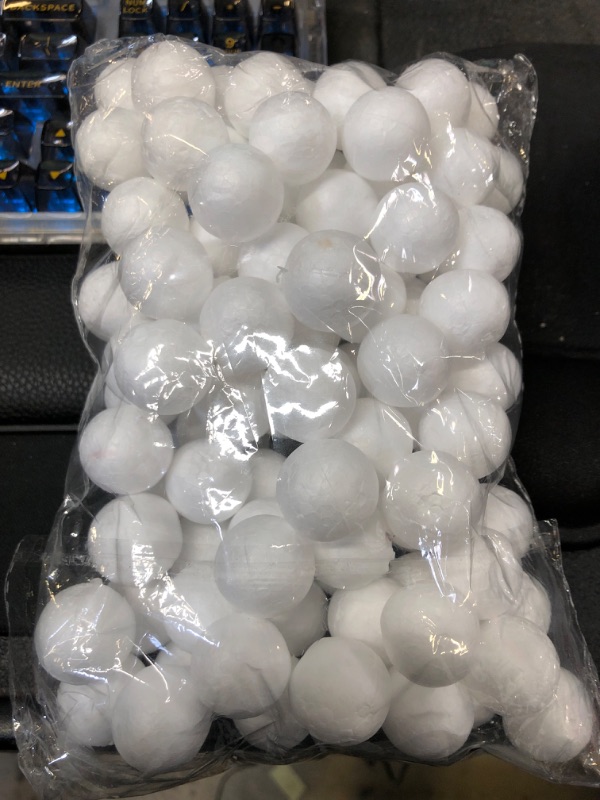 Photo 1 of 100PCS 1 Inch White Foam Balls Polystyrene Craft Balls Foam Balls for Art, Craft, Household, School Projects and Christmas Easter Party Decorations