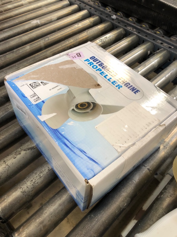 Photo 1 of Qiluprop OEM Upgrade 10 3/8 x 13 (10 Spline Tooth) Upgrade Aluminum Outboard Motor Propeller fit Mercury Engines 9.9/15/18/20/25HP, OEM Parts No.48-19640A40, RH
