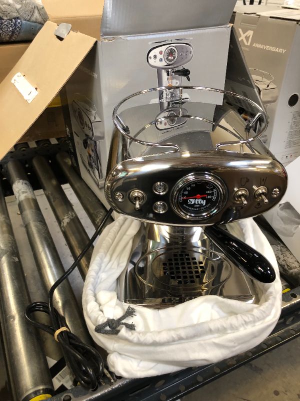 Photo 1 of Illy X1 Anniversary 1935 Espresso Single-Serve Machine for iperEspresso capsules with Milk Frother Steam Wand (Stainless)