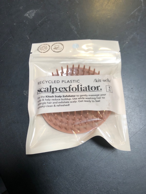 Photo 1 of SCALP EXFOLIATOR 
