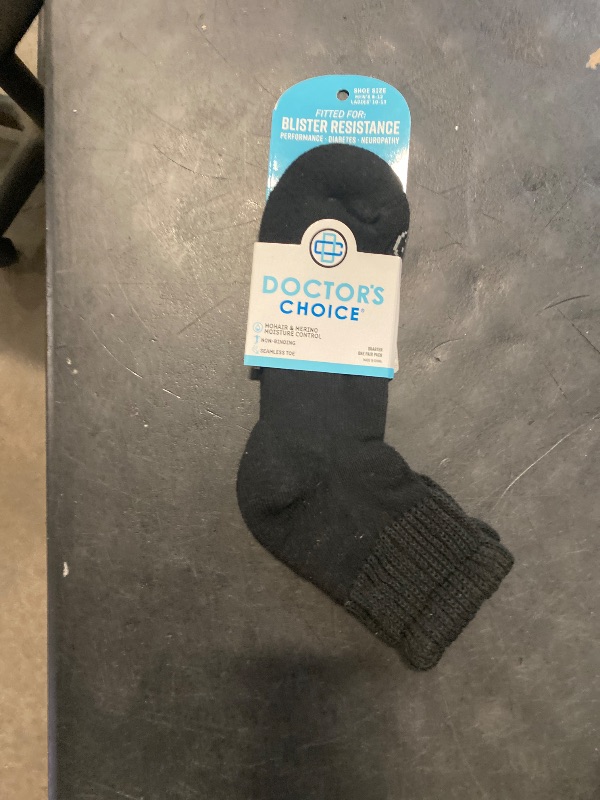 Photo 1 of Shoe size MEN 8-12 Ladies 10-13 Doctor's Choice Diabetic Non-Binding Active Socks, Men's Quarter Length Cushioned Performance Sock with Seamless Toe