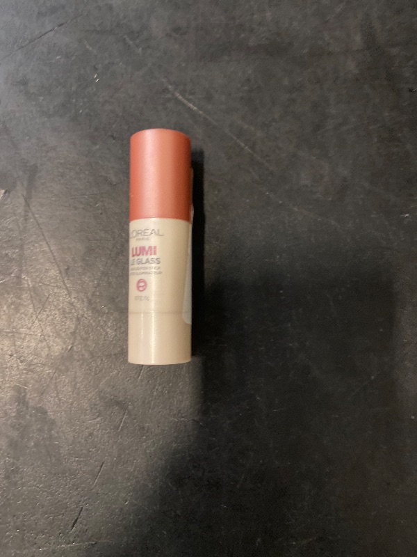 Photo 1 of L'Oreal Paris True Match Lumi Le Glass Highlighter Stick, Reflective, Translucent, Glassy Highlighter for Face and Body, 620 Pink Ballet, 0.25 Oz
