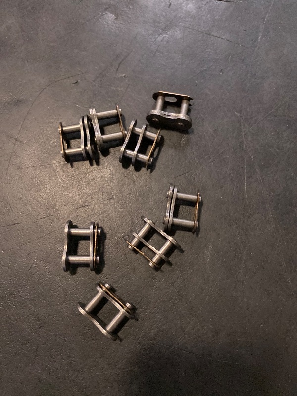 Photo 1 of UXCELL 8Pcs 10B-1 Roller Chain Connecting Links 15.875mm Pitch Carbon Steel Master Connector Link