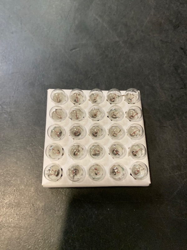 Photo 1 of GutReise DC 50pcs E10 6V 0.3A Warm White Bulb Light Bulbs Miniature Screw Base (6V)