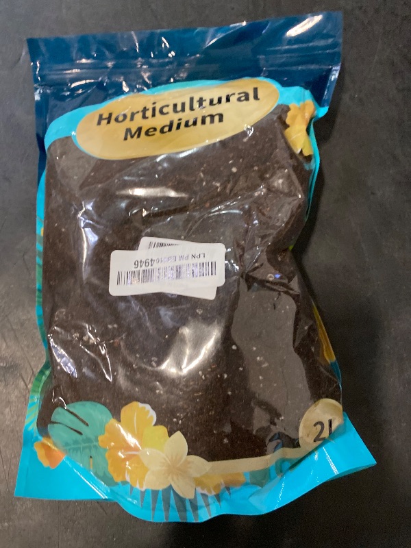 Photo 1 of Omitgoter Carnivorous Plant Soil Mix 2qt, Pure Peat Moss and Perlite Mixture for Venus, Pitcher, Butterwort, Nepenthes, Sundew