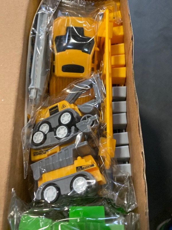 Photo 1 of Kids Toys 253 PCS Construction Race Tracks Toy for 3 4 5 6 7 8 Year Old Boys Girls, 5 PCS Construction Truck Car and Flexible Track Play Set Create A Engineering Road Games Toddler Toys Birthday Gifts