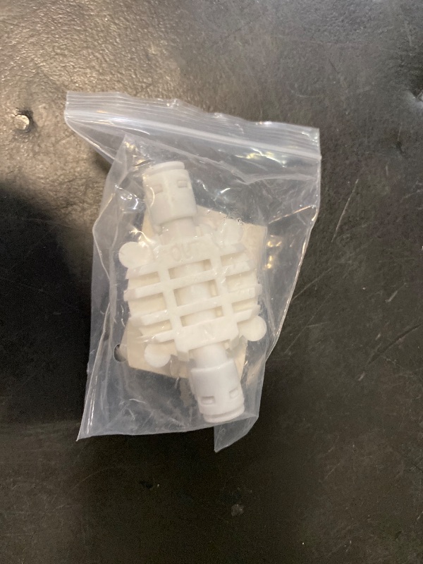 Photo 1 of E-outstanding 1/4 Inch Push-Fit 4-Way Automatic Shut-Off Valve with Quick-Connect Fittings for Water Purifier Reverse Osmosis System