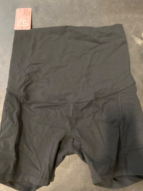 Photo 1 of Size Medium POSHDIVAH 1 Pcs Black Women's Maternity Yoga Shorts Over The Belly Bump Summer Workout Running Active Short Pants with Pockets 5" 