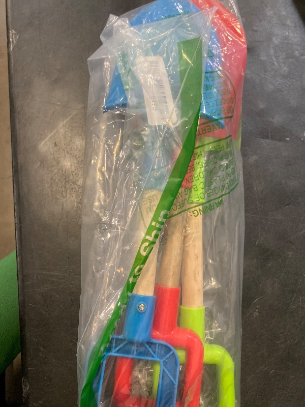 Photo 1 of 16" Kids Beach Spades Sand Shovels Toys Gardening Tools Kit Sandbox Sturdy Scoop Durable Wood Handle ABS Plastic Spade for Garden Sand Snow Backyard Summer Kids Adults 3 Pack- Blue&Green&Red