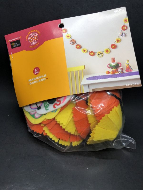 Photo 1 of Dia De Muertos Target 6’ Marigold Garland Dia Pacheco
