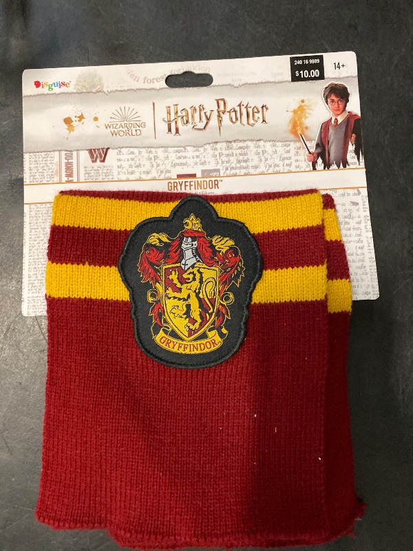 Photo 1 of Disguise DG108149 Adult Harry Potter Gryffindor Scarf