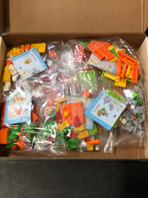 Photo 1 of JUNQIU 12 in 1 Bunny Carrot House Building Blocks Farm Sets - Farm Animals Toys for Kids 3+