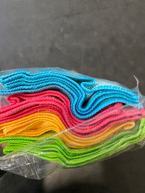 Photo 1 of MR.SIGA Microfiber Cleaning Cloth,Pack of 12,Size:12.6" x 12.6"