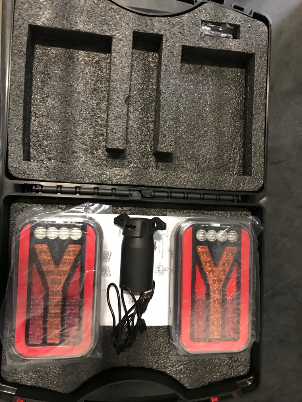 Photo 1 of SLARY Magnetic Wireless LED Trailer Rear Lights Kit, 2PCS Rechargeable Universal LED Turn Brake Parking Lights Indicator License Plate Lights for Trucks, Trailers, Caravans, Campers, RVs, Vans, Boats