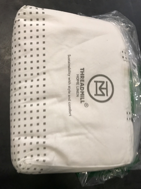 Photo 1 of Threadmill Luxury Cotton Queen Blanket, All-Seasons Breathable Oeko-TEX | Cozy, Soft Fall Thermal Blanket (90x92 inches), White