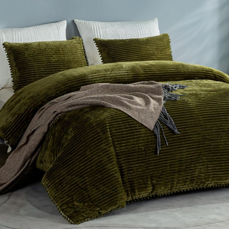 Photo 1 of Olive Green Velvet Comforter Set Queen Fluffy Boho Comforter 3 Pcs Reversible Pom Fringe Quilt Sets Soft & Warm Fleece Faux Fur Bedding Set with Two Pillow Cases for All Season