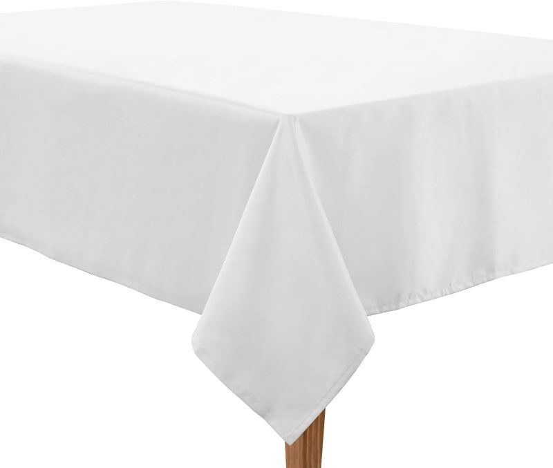 Photo 1 of White table cloth 