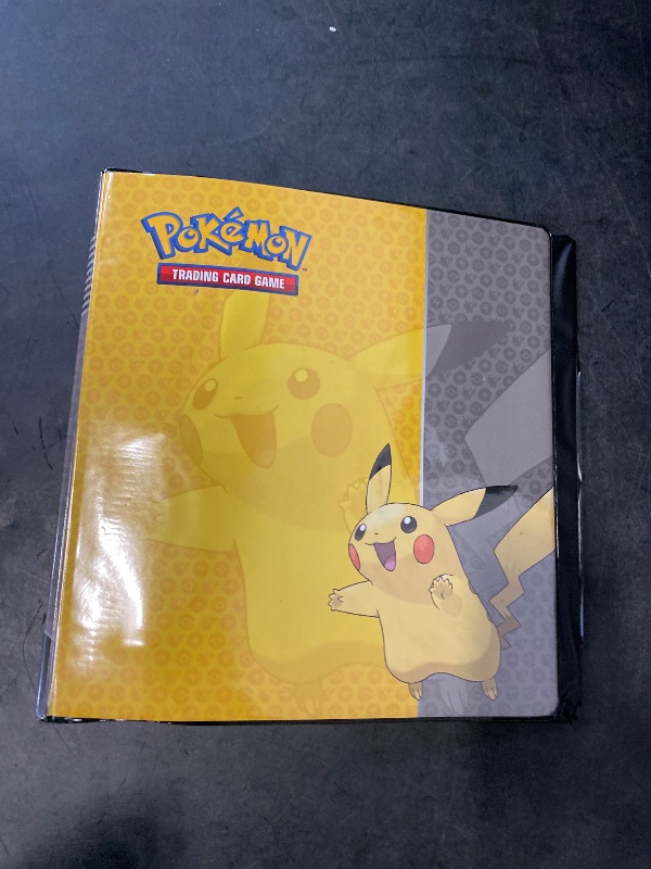 Photo 1 of Ultra Pro Pokemon Pikachu 2'' 3-Ring Binder