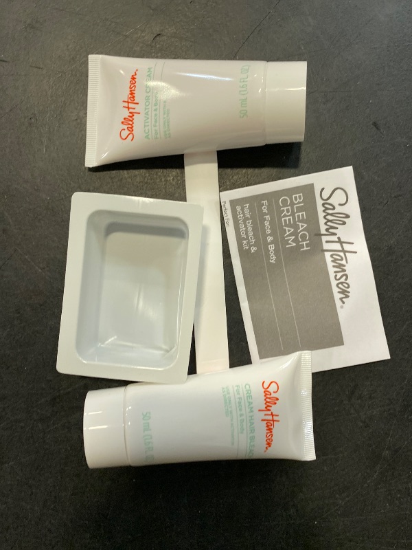 Photo 1 of Sally Hansen Extra Strength Creme Bleach, Complete Kit Pack of 2 (Package May Vary)