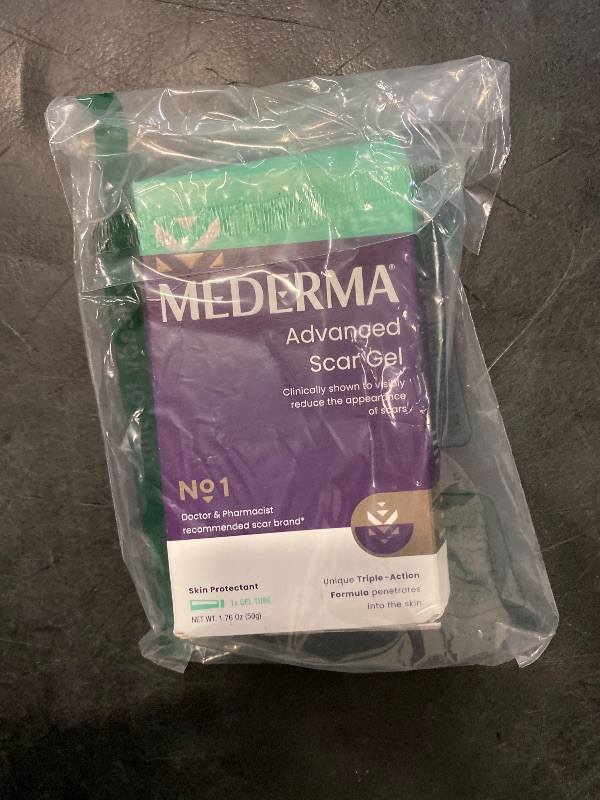 Photo 1 of Mederma Advanced Scar Gel, Treats Old and New Scars, Reduces the Appearance of Scars from Acne, Stitches, Burns and More, 50 Grams