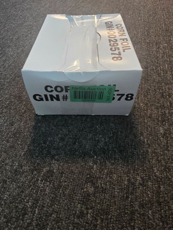 Photo 1 of 5" X 8" Pre-Cut Smooth Corn Foil - 500 Ct. Light Silver Gin#0029578
