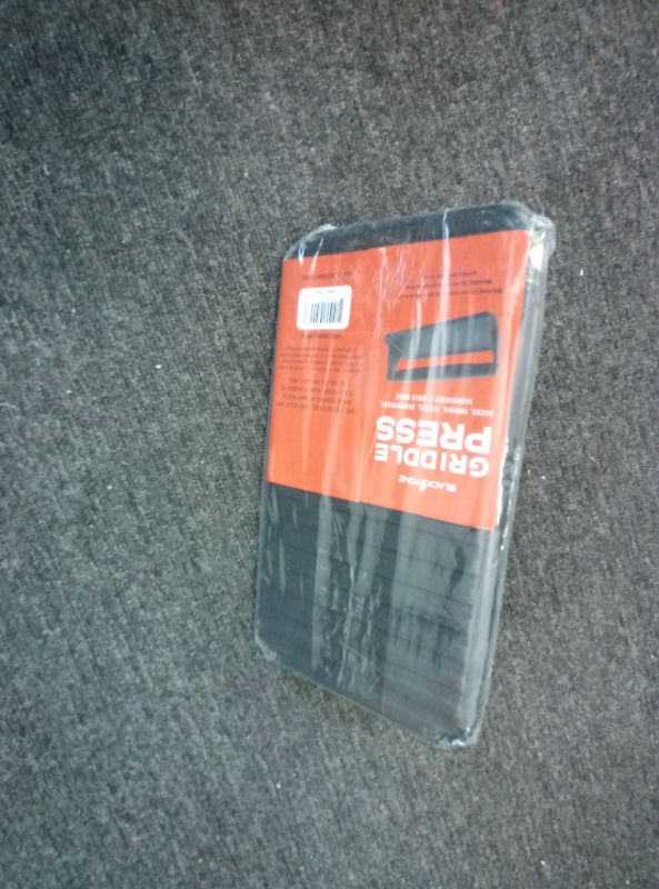 Photo 1 of Blackstone 5553 Cast Iron Griddle Press, 10 x 5.5