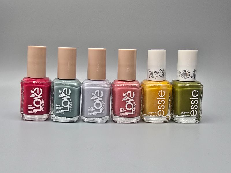 Photo 1 of 5 Pack Essie Nail Polish High Intensity Nail Polish Fast Drying Non Chip New