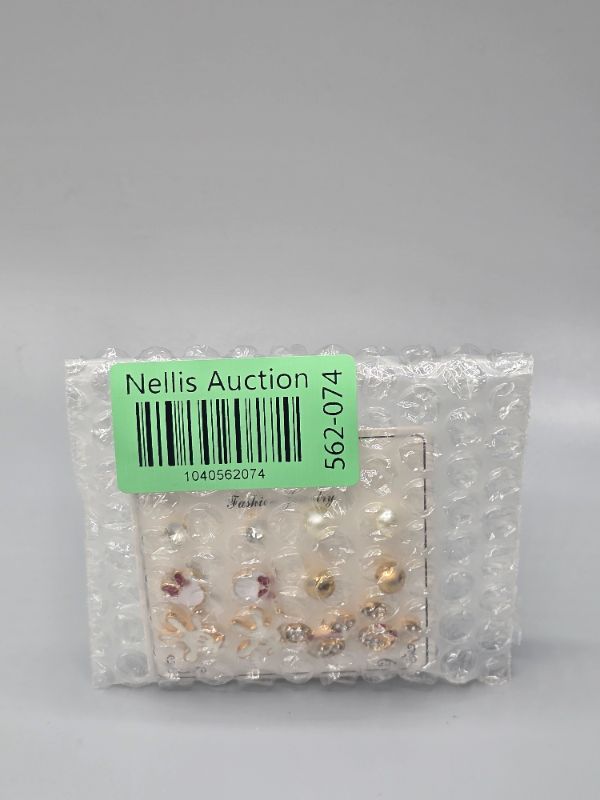 Photo 1 of 6 Set Minnie Mouse Earrings 