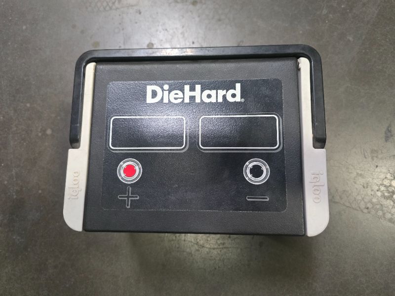 Photo 1 of IGLOO Die Hard Battery Cooler 6 Pack Ice Chest Lunch Box Vintage 1990s EUC