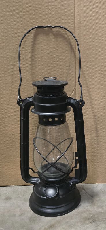 Photo 1 of Vintage Bhaskar No.222 Iron Kerosene Lamp/ Lantern , Collectible