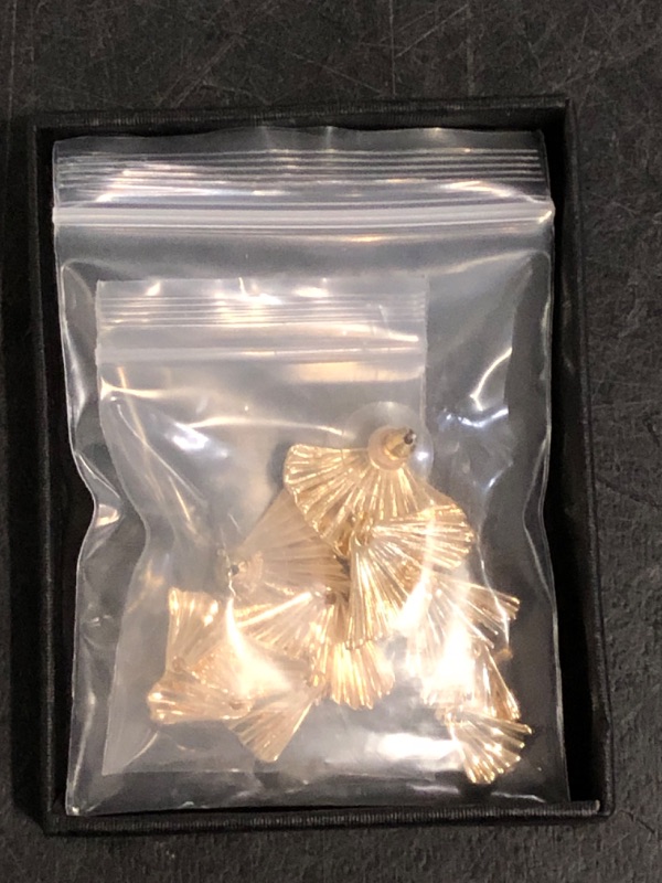 Photo 1 of Gold/Silver Shell Dangle Earrings for Women Seashell Starfish Drop Dangle Earrings Beach Earrings Hypoallergenic Earrings Summer Jewelry