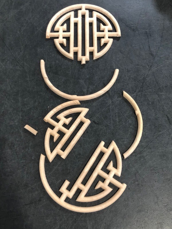 Photo 1 of 2PCS Round Wood Appliques Wood Carved Circular Onlay Applique for Home Furniture Door Cabinet Unpainted Decoration Carved Furniture Appliques Onlays(07,10x10cm/3.94x3.94)