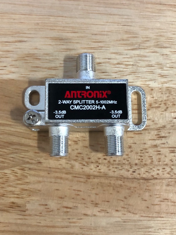 Photo 1 of Antronix A Series CMC2000H-A 2-Way Horizontal Splitter 1 GHz 5-1002 MHZ MoCA Capable
Brand: Antronix