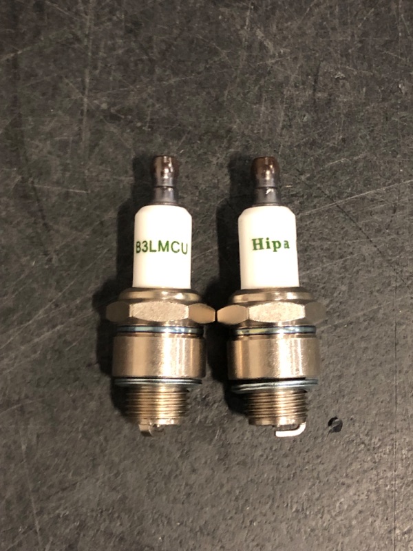 Photo 1 of Powtol (Pack of 2) RJ19LM Spark Plug for Brigs Straton 796112 802592 5095K Champion J19LM (868)