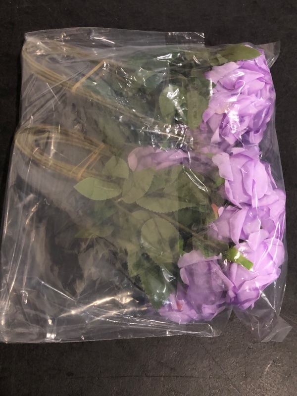 Photo 1 of 20PCS Artificial Roses with Long Stems - Realistic Silk Flowers, Fake Roses Real Touch Bouquet of Roses for Home Decor, Bridal Wedding Party Table Centerpieces, Bulk Faux Rose Flowers (Purple)