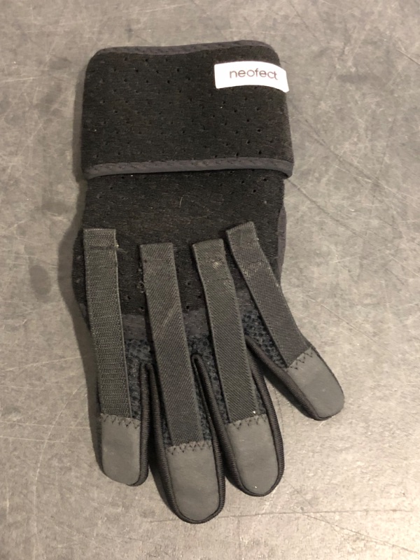 Photo 1 of (L) Finger Splint - Finger Training & Rehab Orthotics, Minimizes Spasticity, Stretch & Functional Grasp, Prevents Stiffness for Stroke, TBI, Increased Muscle Tone, Hemiplegia (Large Right)
