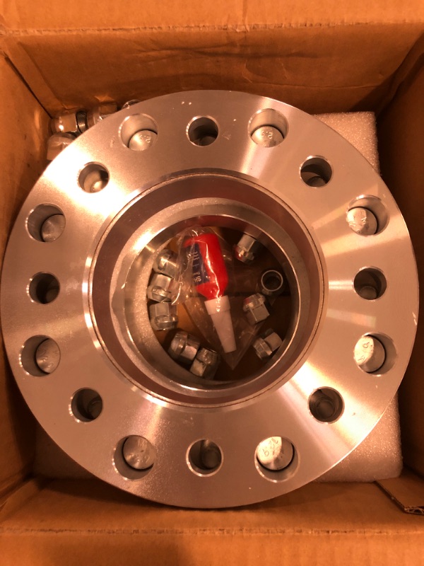 Photo 1 of 2pcs 8x6.5 to 8x180 Wheel Adapters, 1.5 Inch 8x165.1 to 8x180 Wheel Adapters 117mm Center core for 1999-2010 Silverado Sierra 2500 3500 HD with M14x1.5 Studs, Chrome