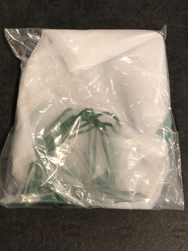 Photo 1 of Earthwise Reusable Mesh Produce Bags - Washable Set of 4 Premium Bags, TRANSPARENT Lightweight, Strong SEE-THROUGH Mesh for shopping, transporting and storing fruits and veggies.
