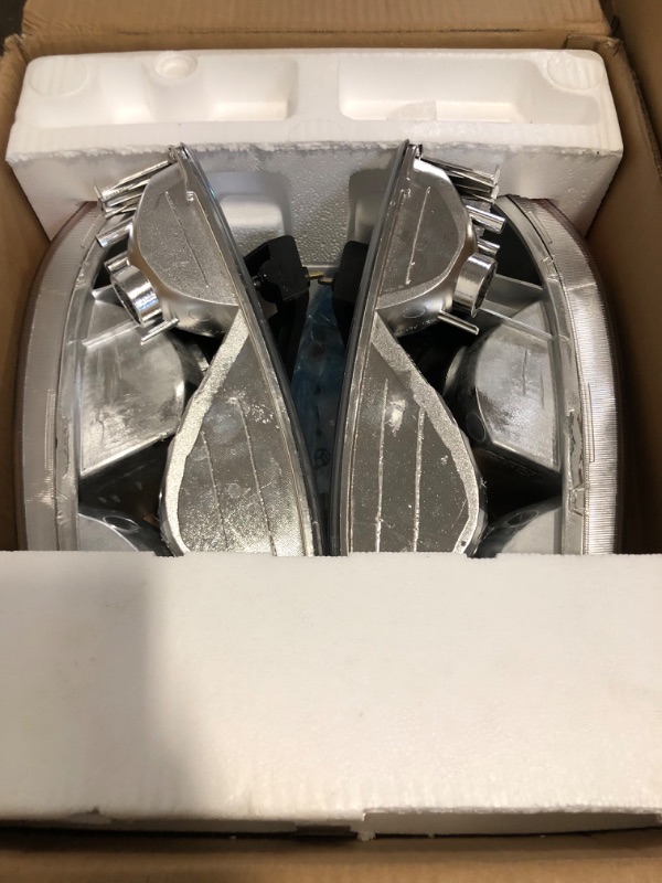 Photo 1 of Headlights Assembly for 99-06 GMC Sierra 1500 1500HD 2500HD 3500/00-06 Yukon XL 1500 2500, for 2007 GMC Sierra 1500 Classic Headlamp
