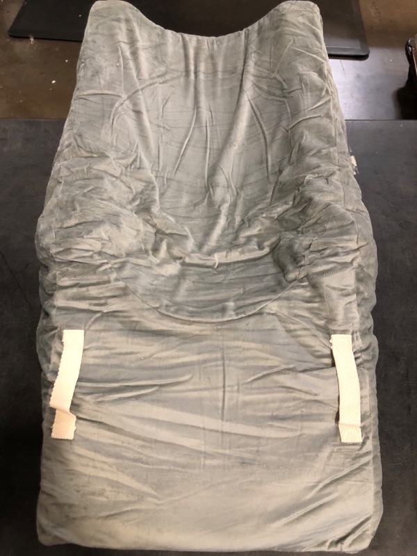 Photo 1 of Leg Elevation Pillow,Leg Wedge Pillows for After Surgery,Injury and Rest,Memory Foam Elevating Pillow for Legs Sweeling and Sleeping Blood Circulation,Legs Pain Relief Recovery
