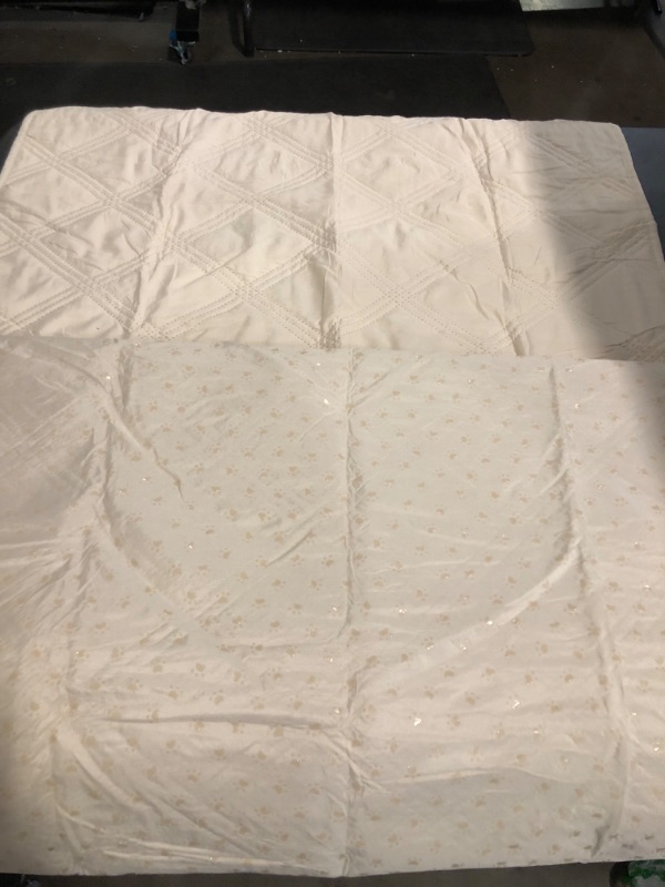 Photo 1 of Ameritex Waterproof Dog Bed Cover Pet Blanket with Anti-Slip Back for Furniture Bed Couch Sofa
